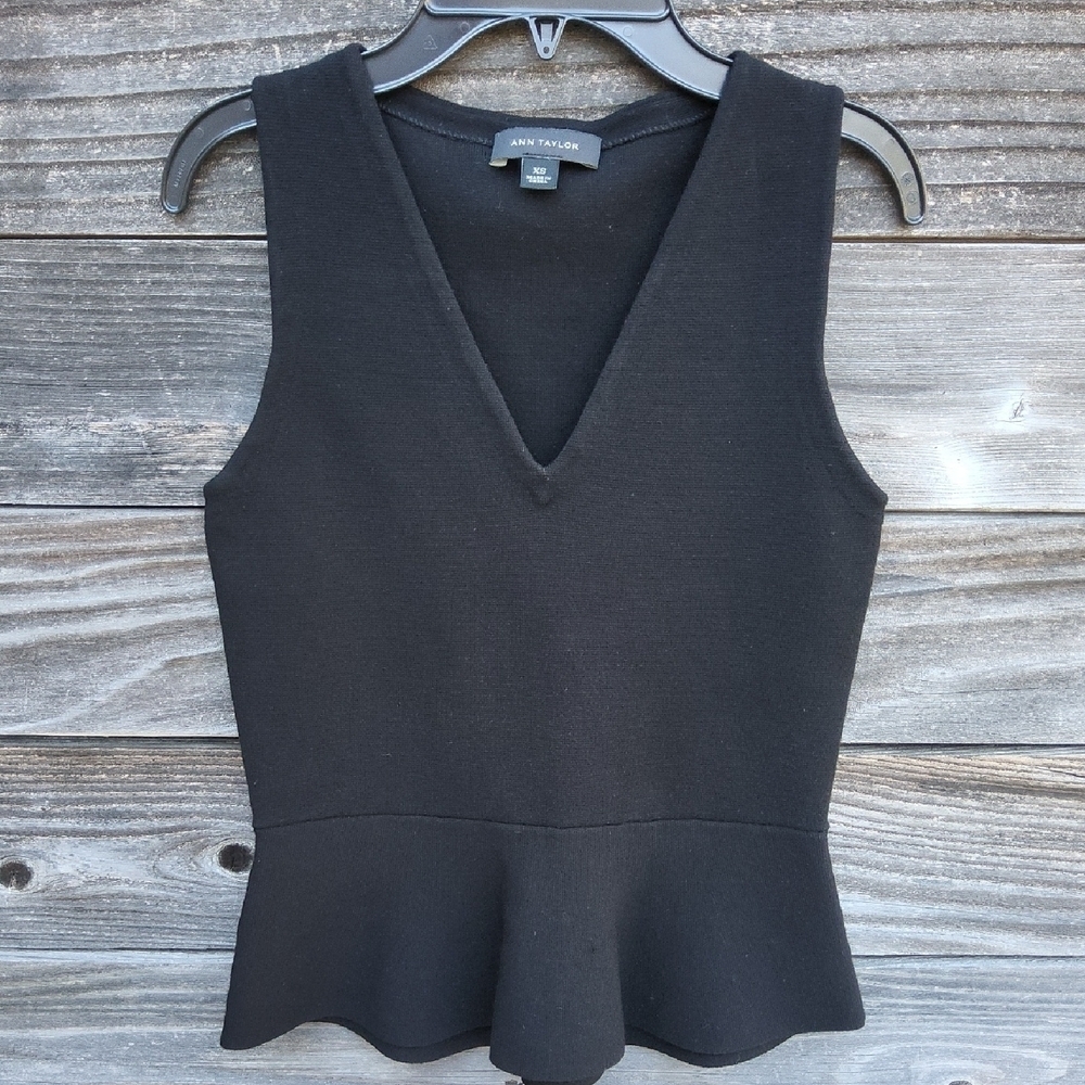 Ann Taylor Black V-Neck Blouse Size XS